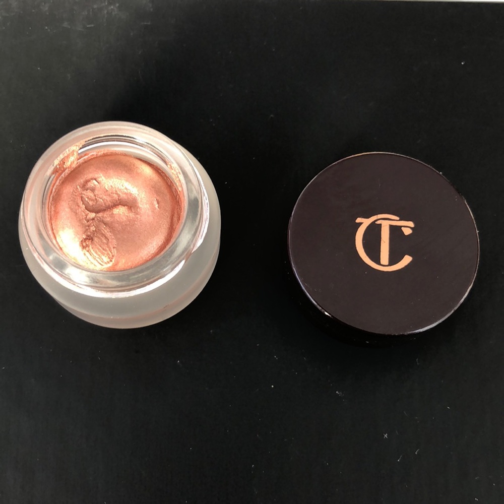 Charlotte Tilbury cream eyeshadow Rose Gold